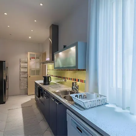 Appartamento Spacious - Arc De Triomphe Parigi